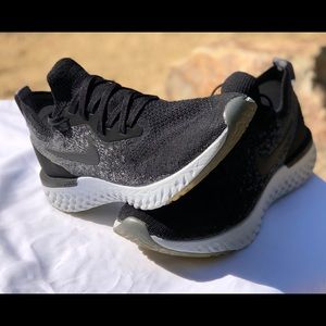 NW Nike Epic React Flyknit Size 8